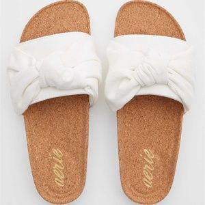Aerie Bandana Slides Sz 6